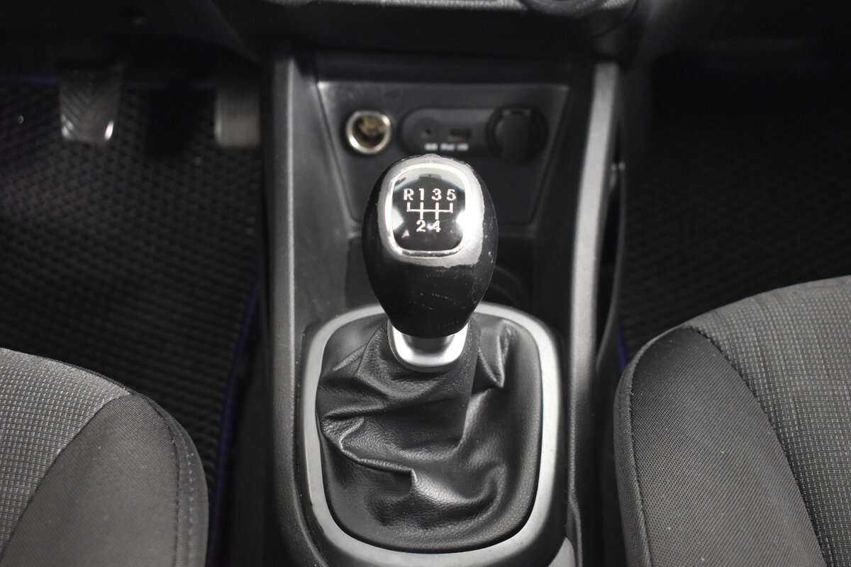 Купить Kia Rio с пробегом. Фото: #11
