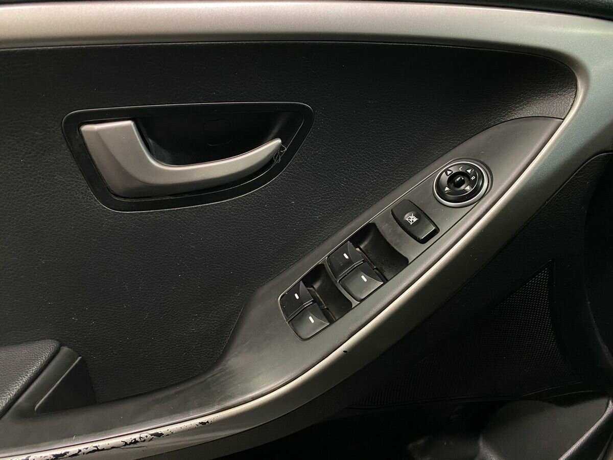 Купить Hyundai i30 с пробегом. Фото: #14