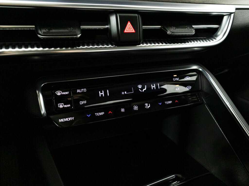 Купить Kia K5 с пробегом. Фото: #16