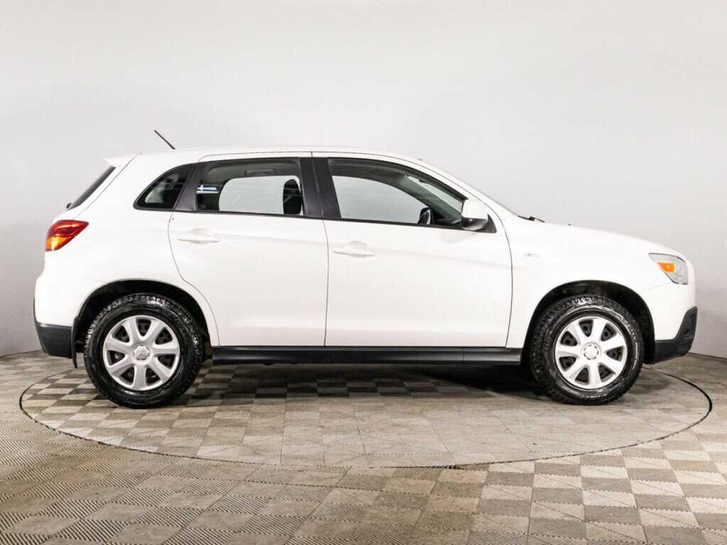 Купить Mitsubishi ASX с пробегом. Фото: #3