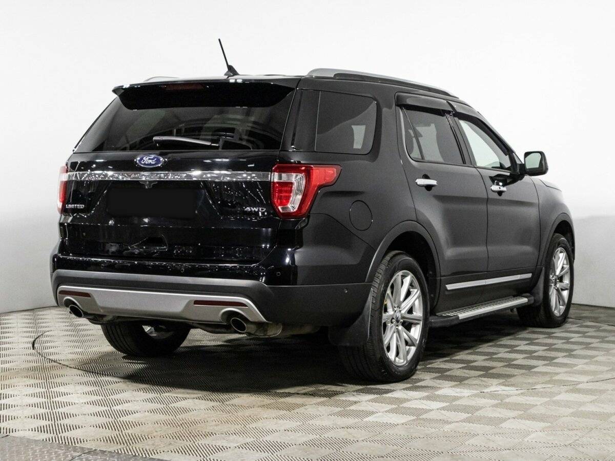 Купить Ford Explorer с пробегом. Фото: #3