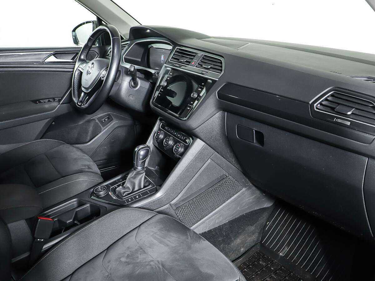 Купить Volkswagen Tiguan с пробегом. Фото: #9