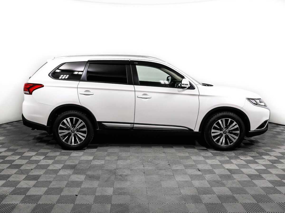 Купить Mitsubishi Outlander с пробегом. Фото: #3
