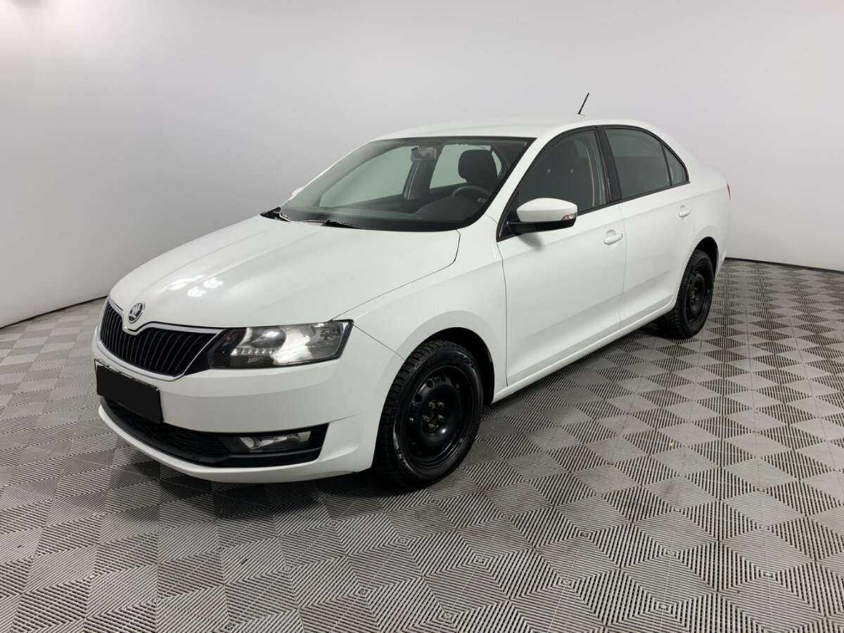 Купить Skoda Rapid с пробегом. Посмотреть фото