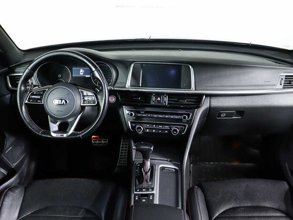 Купить Kia Optima с пробегом. Фото: #9
