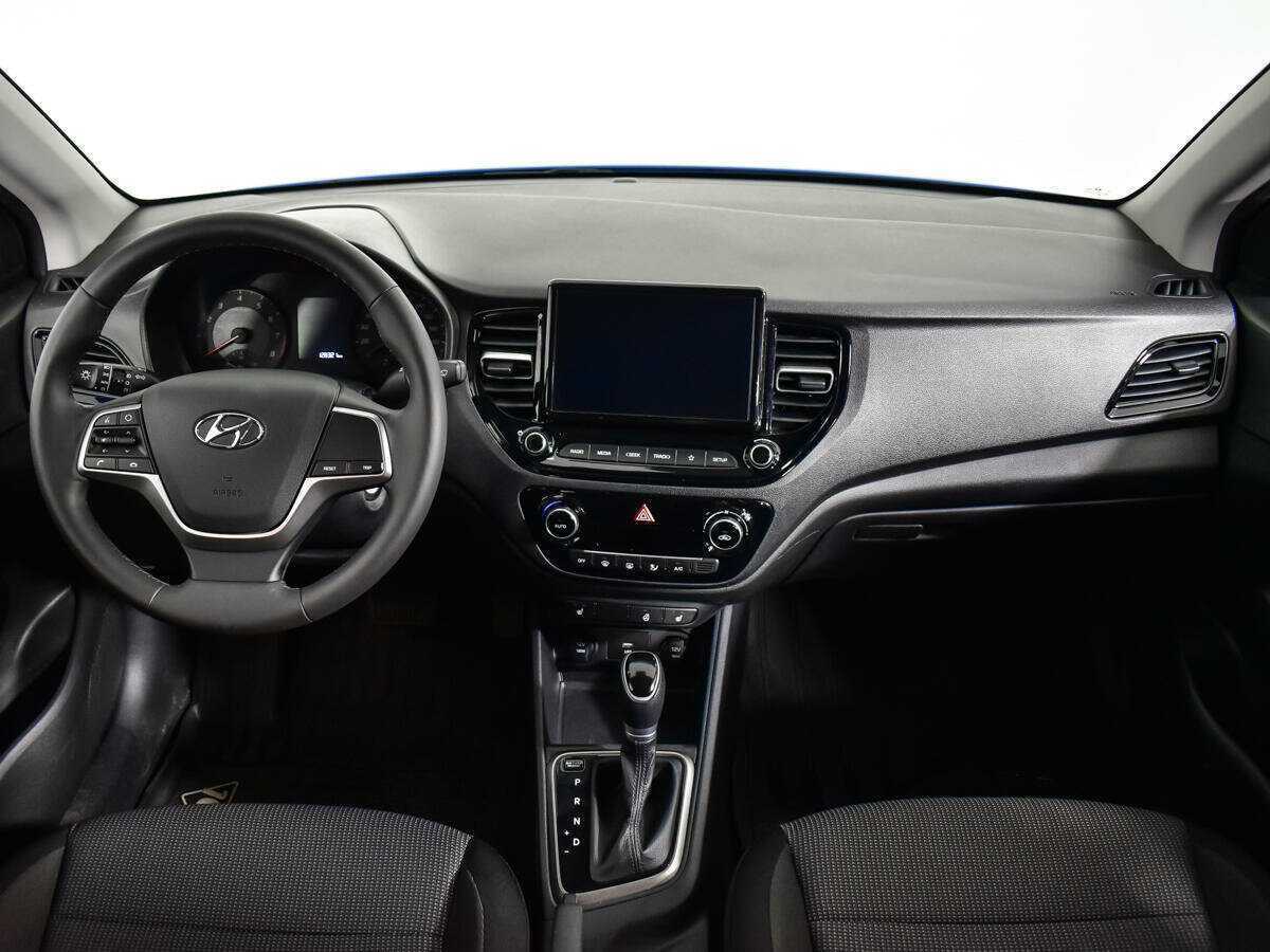 Купить Hyundai Solaris с пробегом. Фото: #11
