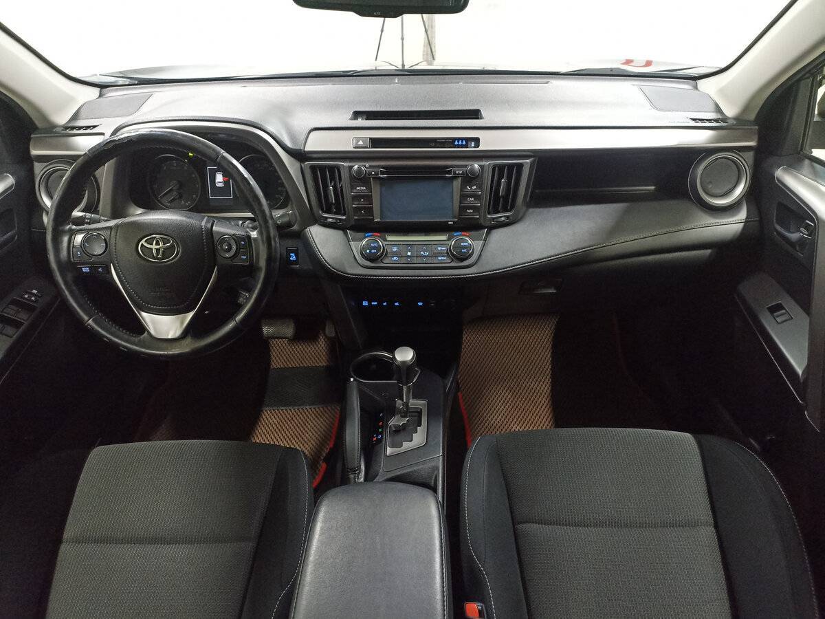 Купить Toyota RAV4 с пробегом. Фото: #13