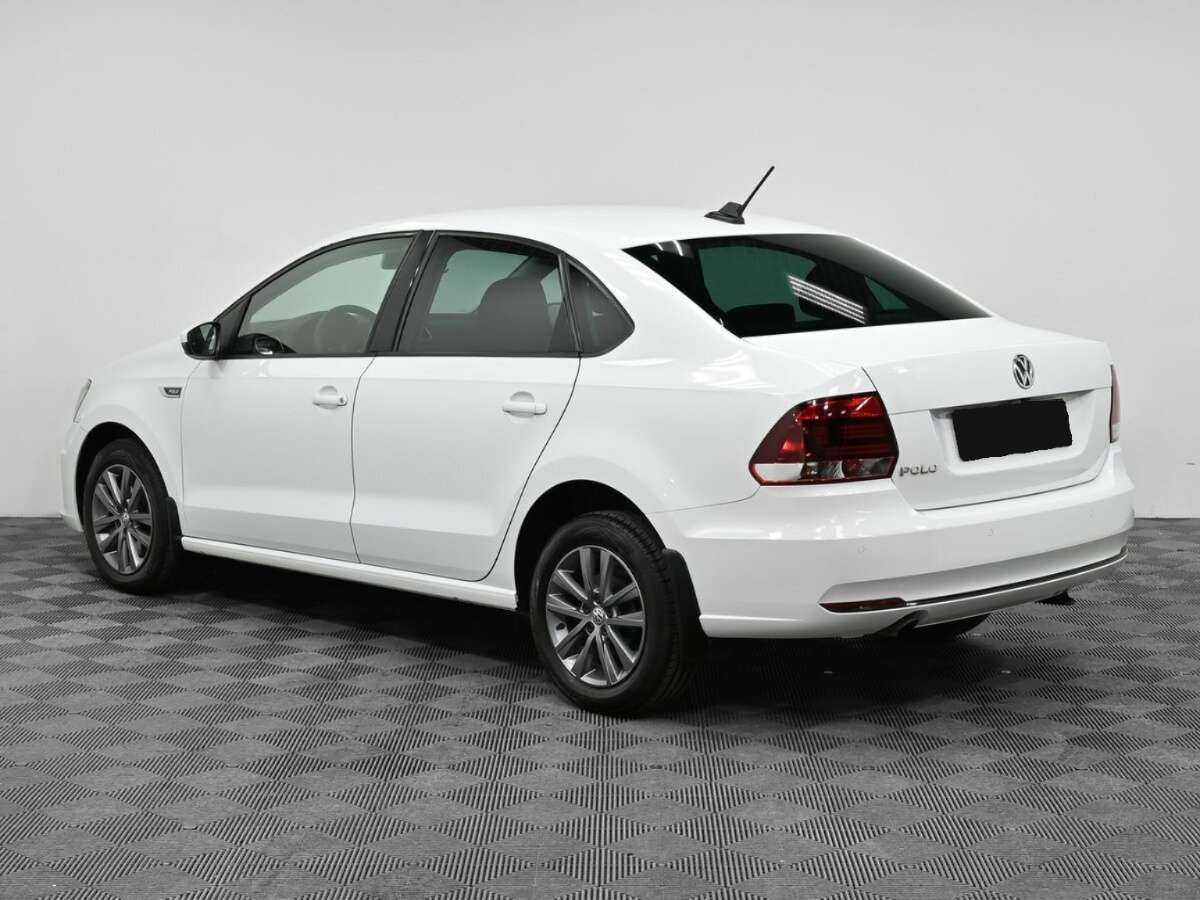 Купить Volkswagen Polo с пробегом. Фото: #3