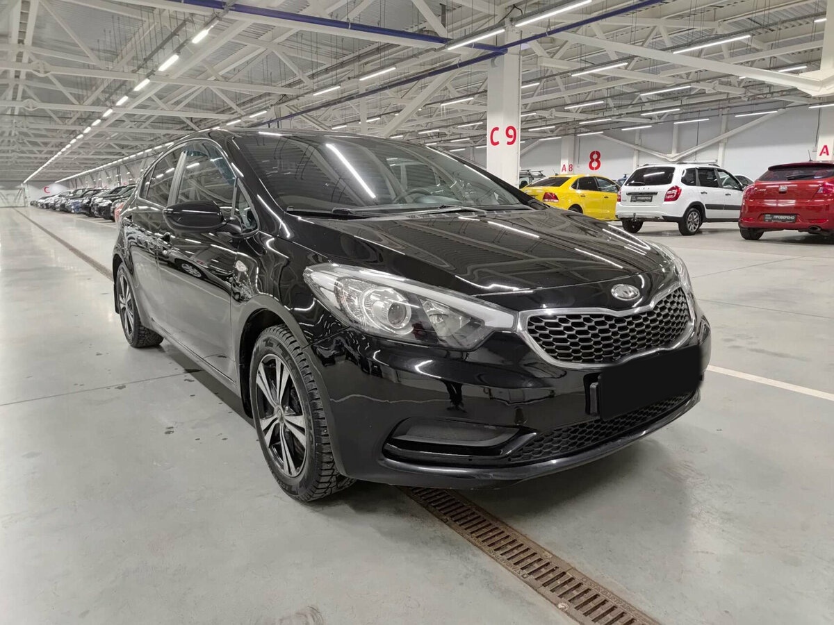 Купить Kia Cerato с пробегом. Фото: #2