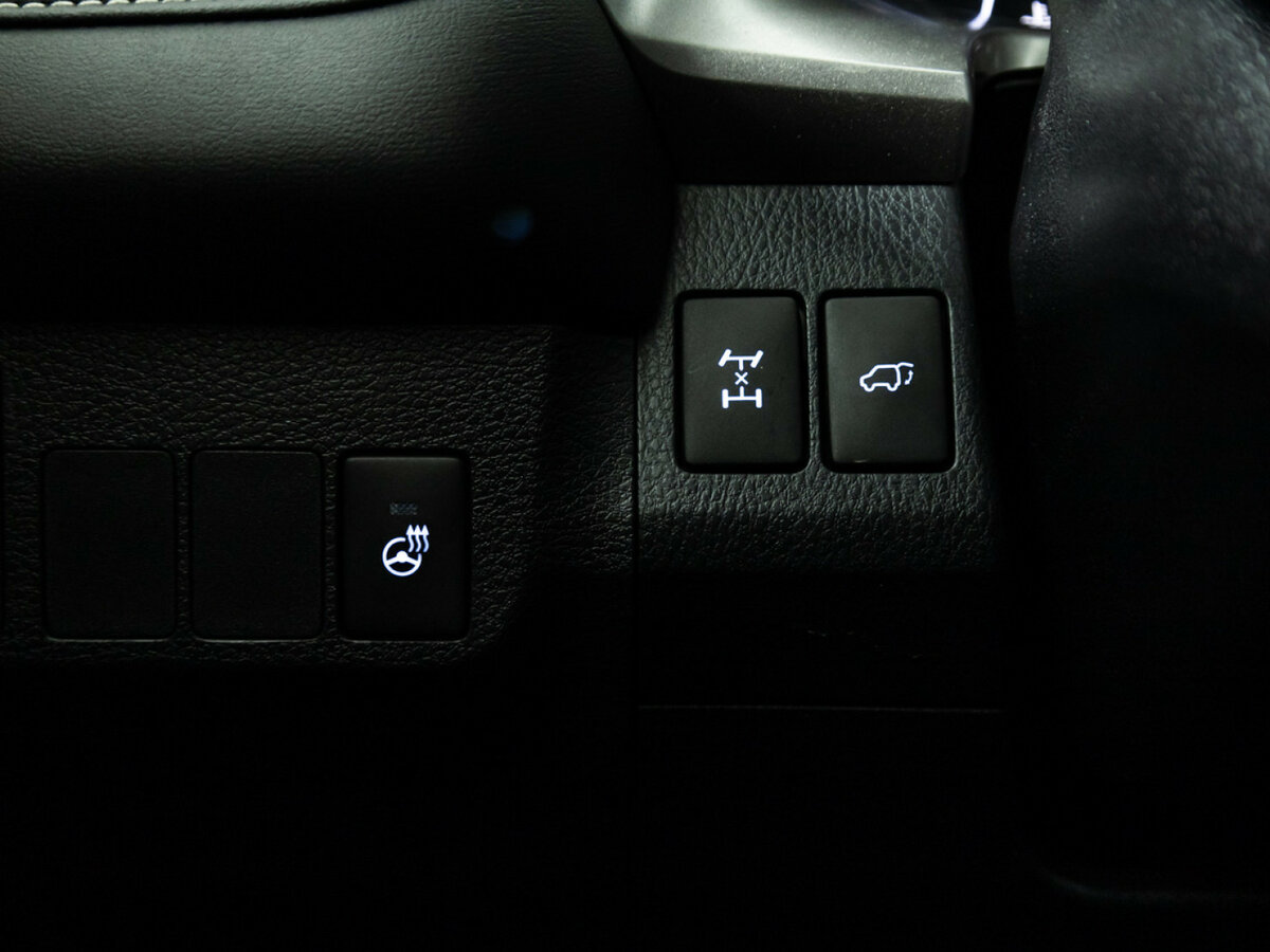 Купить Toyota RAV4 с пробегом. Фото: #18
