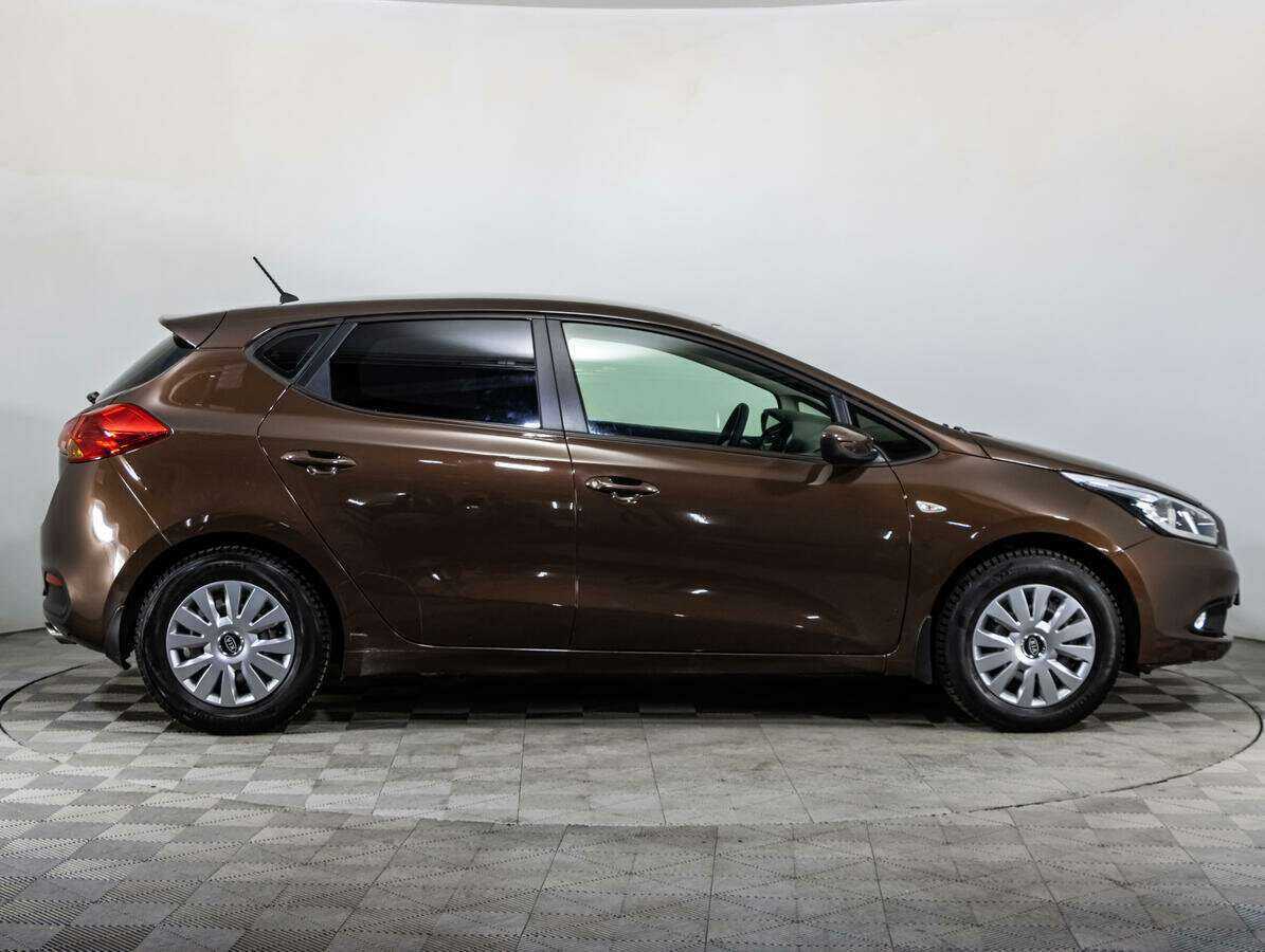Купить Kia Ceed с пробегом. Фото: #3