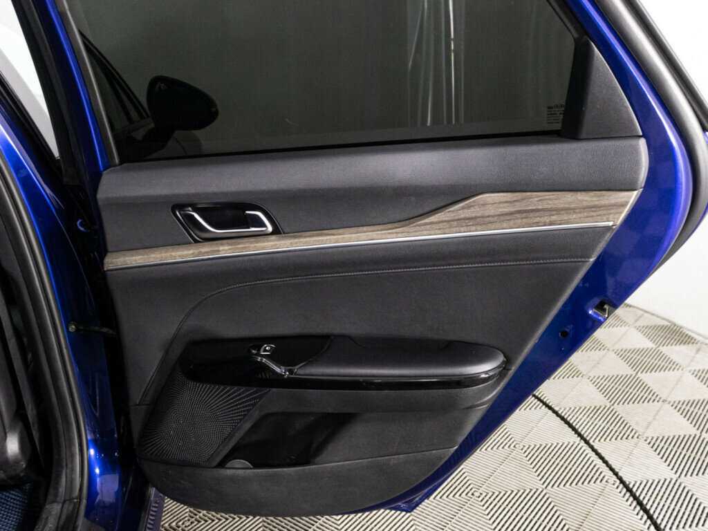 Купить Kia K5 с пробегом. Фото: #26