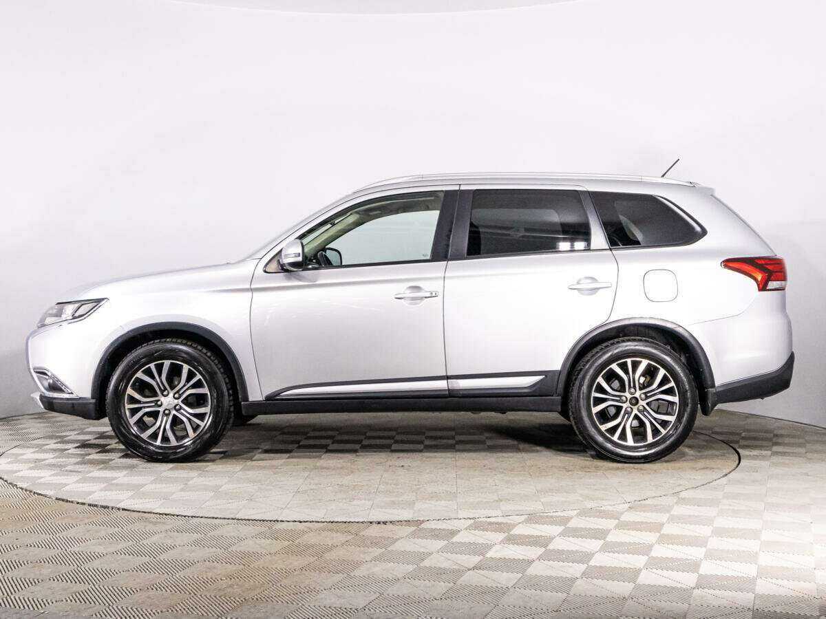 Купить Mitsubishi Outlander с пробегом. Фото: #7