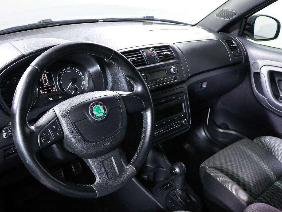 Купить Skoda Fabia с пробегом. Фото: #13