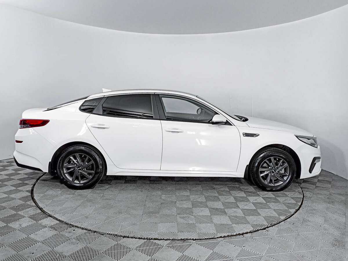 Купить Kia Optima с пробегом. Фото: #3