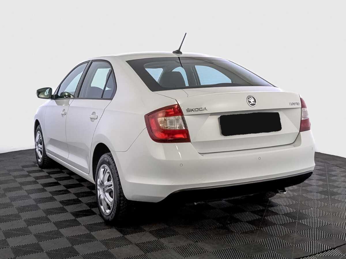 Купить Skoda Rapid с пробегом. Фото: #6