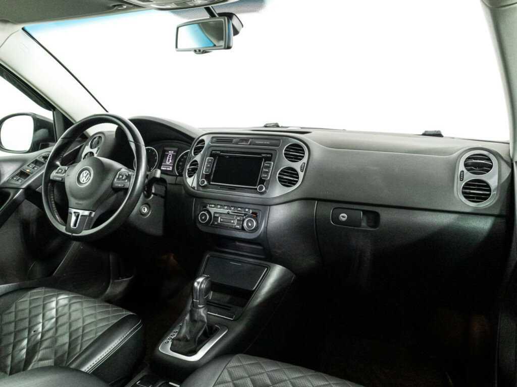 Купить Volkswagen Tiguan с пробегом. Фото: #8