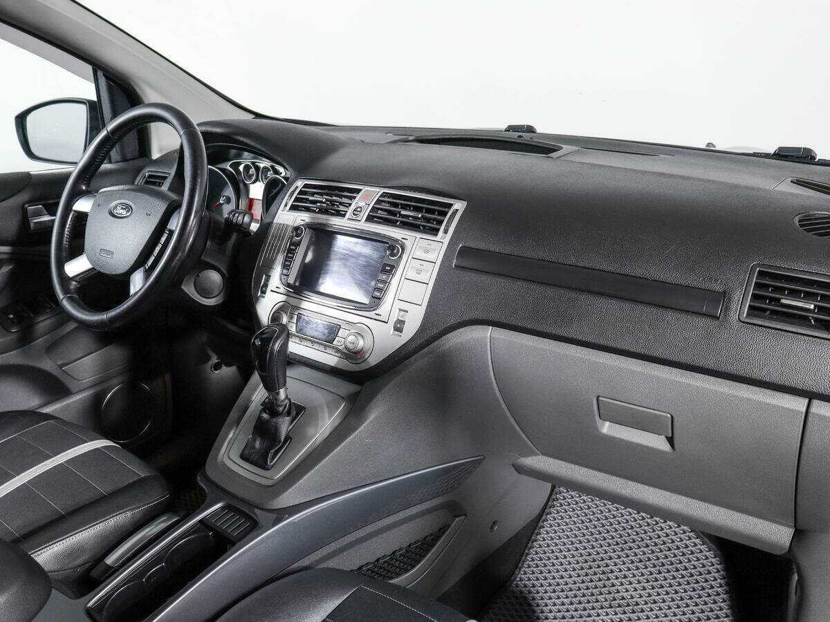 Купить Ford Kuga с пробегом. Фото: #8
