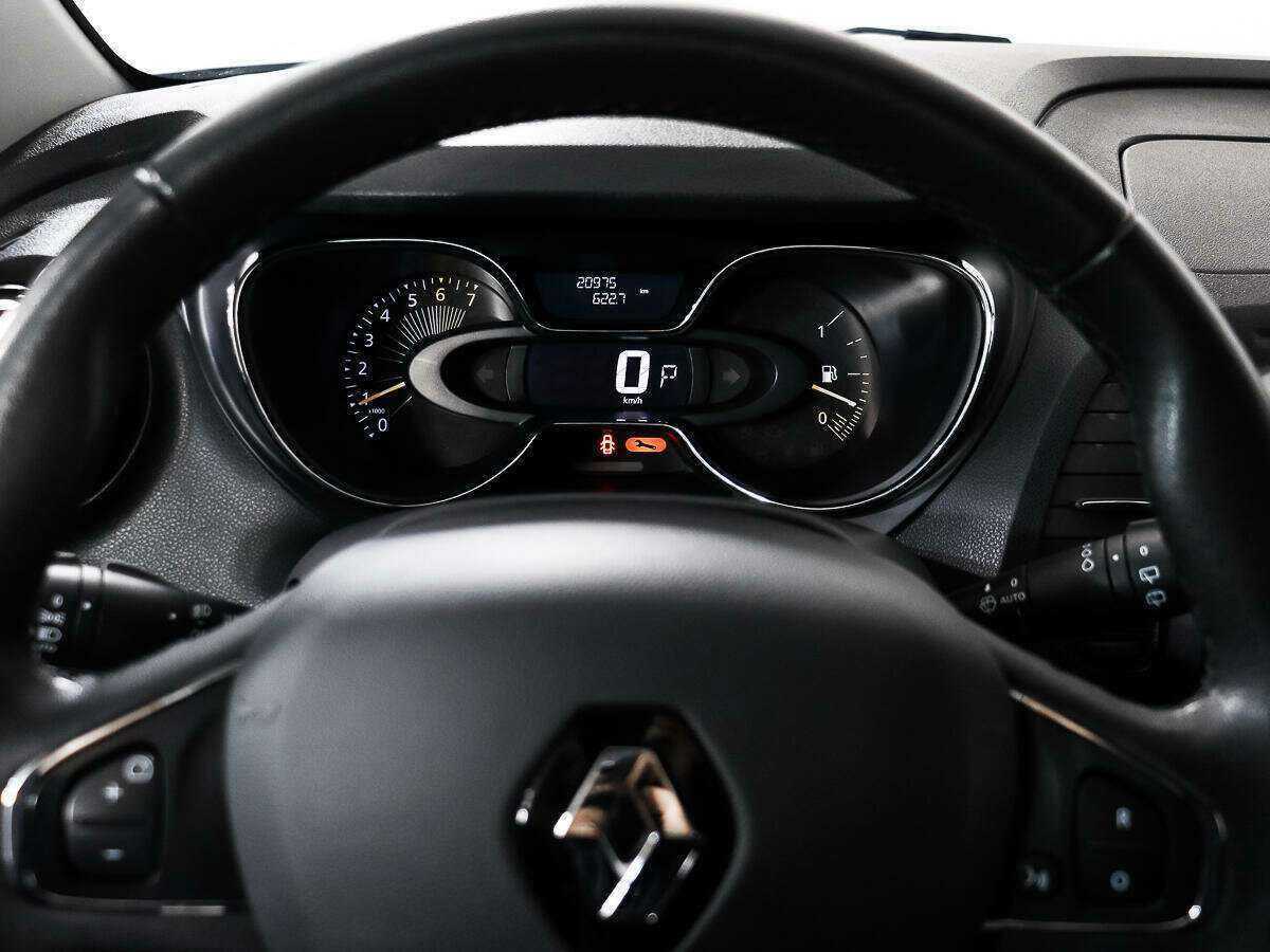 Купить Renault Kaptur с пробегом. Фото: #16