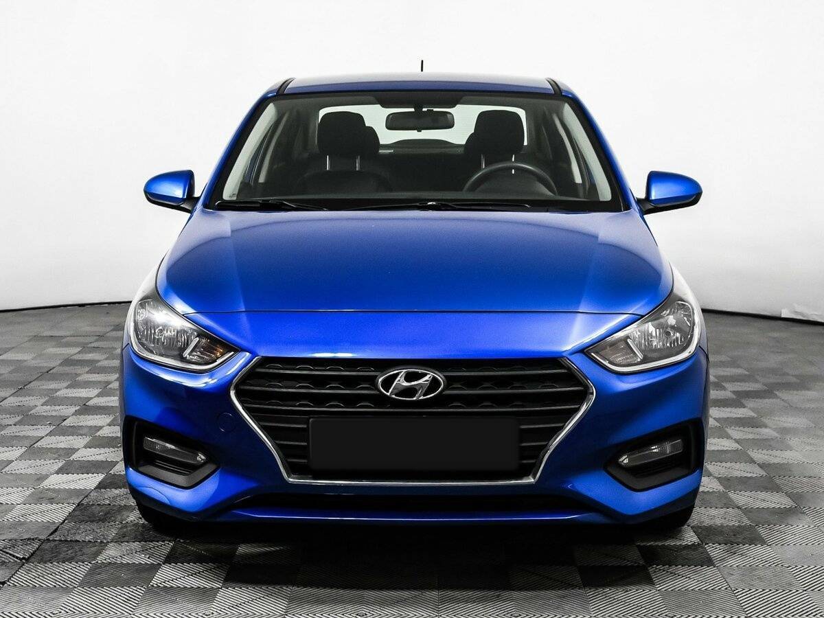 Купить Hyundai Solaris с пробегом. Фото: #1