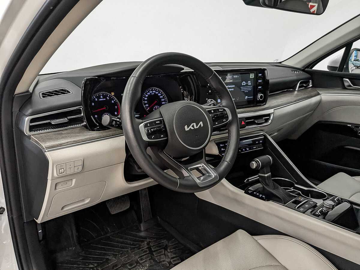 Купить Kia K5 с пробегом. Фото: #13