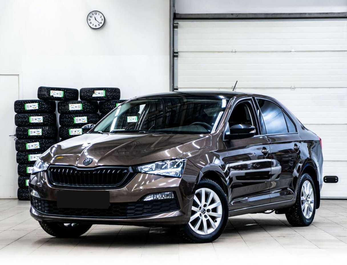 Купить Skoda Rapid с пробегом. Фото: #0