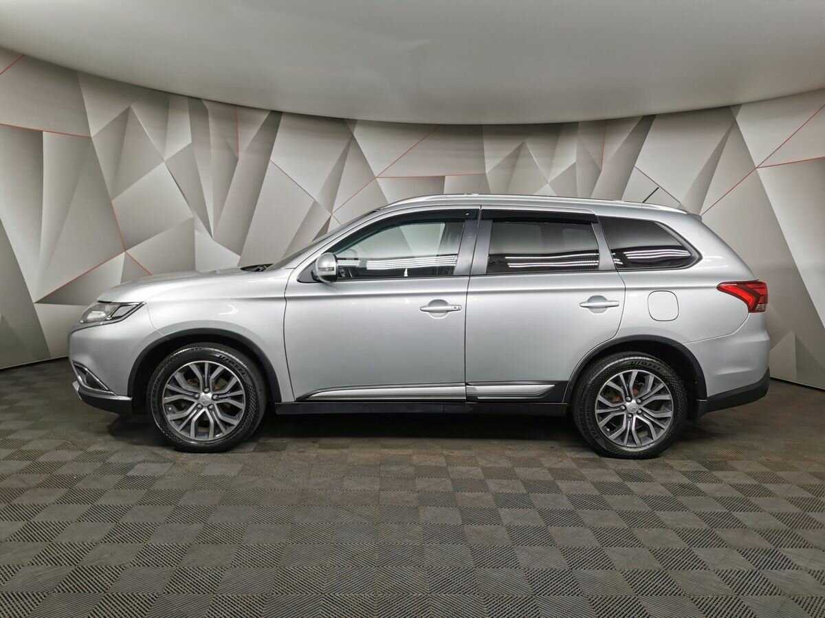 Купить Mitsubishi Outlander с пробегом. Фото: #4
