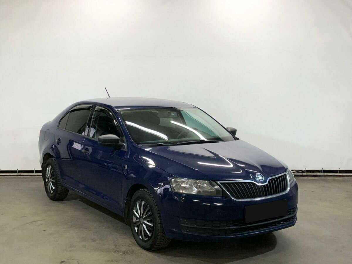 Купить Skoda Rapid с пробегом. Фото: #2