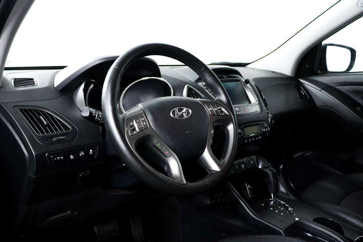 Купить Hyundai ix35 с пробегом. Фото: #12