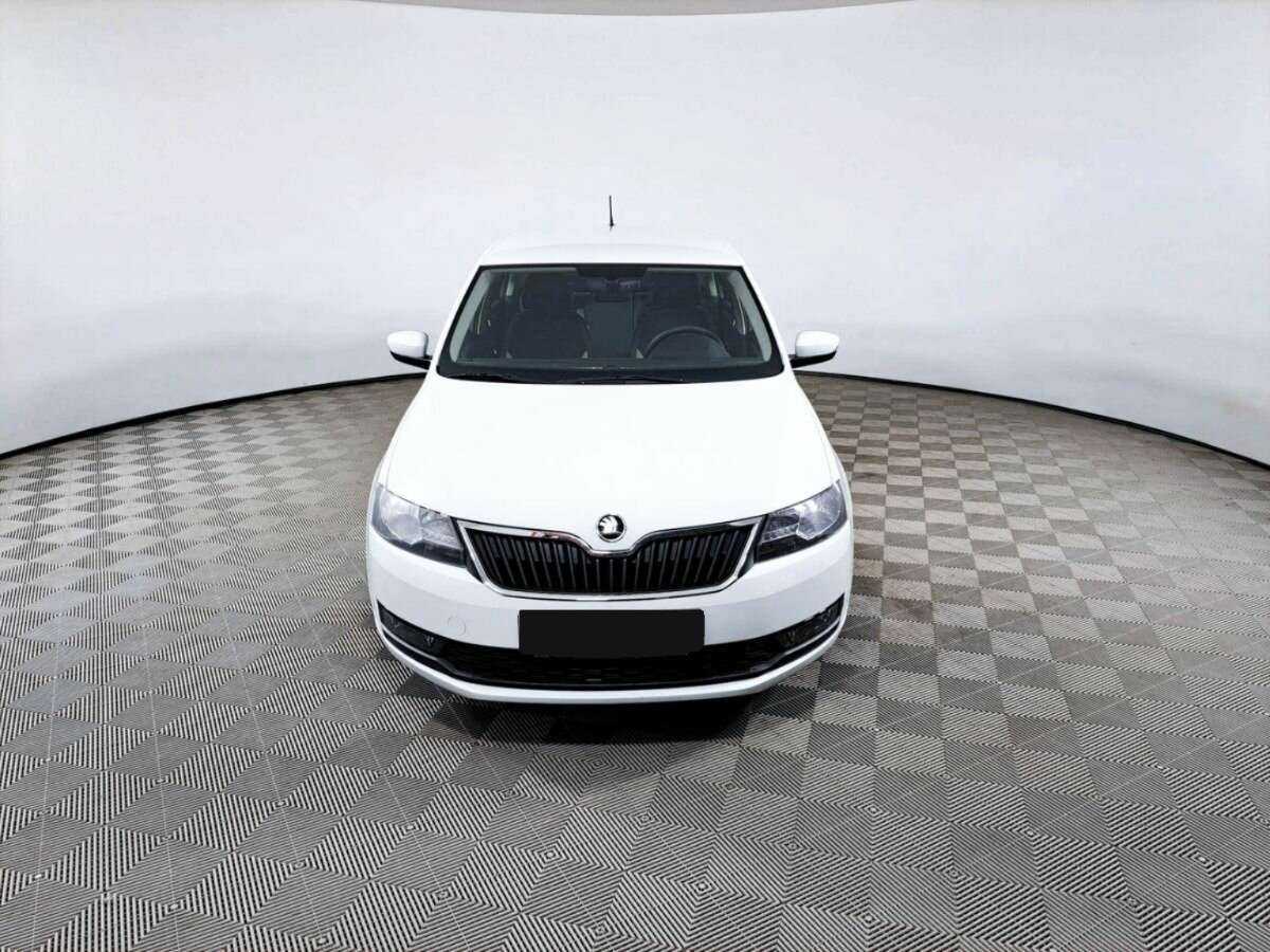 Купить Skoda Rapid с пробегом. Посмотреть фото
