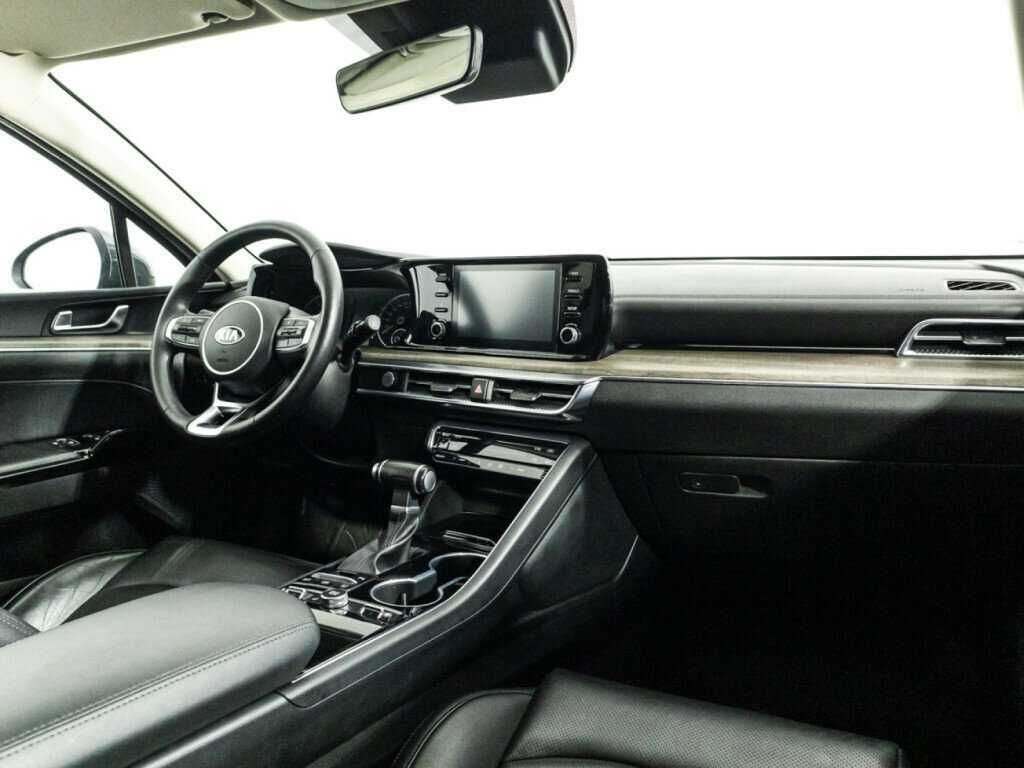 Купить Kia K5 с пробегом. Фото: #9