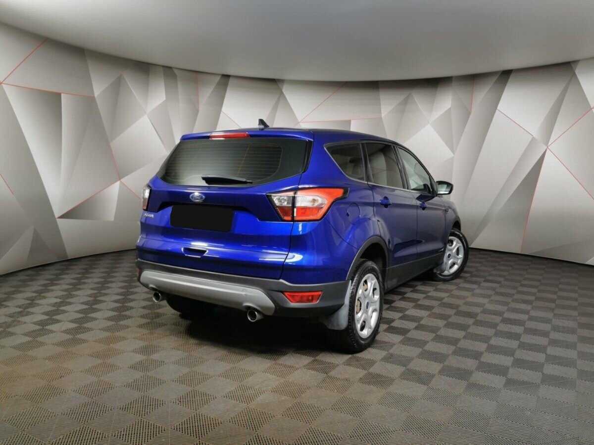 Купить Ford Kuga с пробегом. Фото: #1
