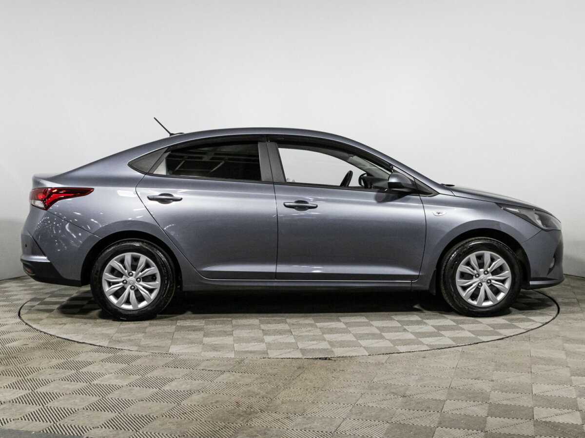 Купить Hyundai Solaris с пробегом. Фото: #3