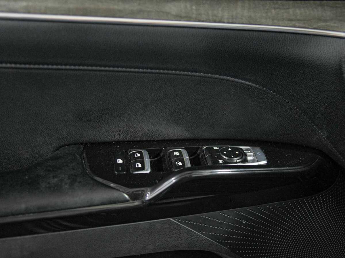 Купить Kia K5 с пробегом. Фото: #13