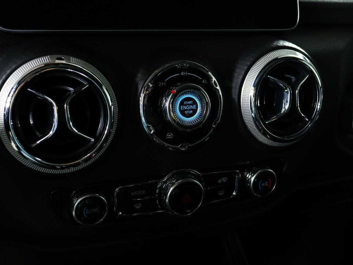 Купить BAIC BJ40 с пробегом. Фото: #21