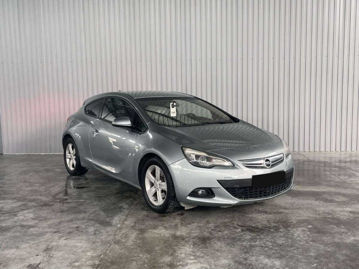 Купить Opel Astra с пробегом. Фото: #2