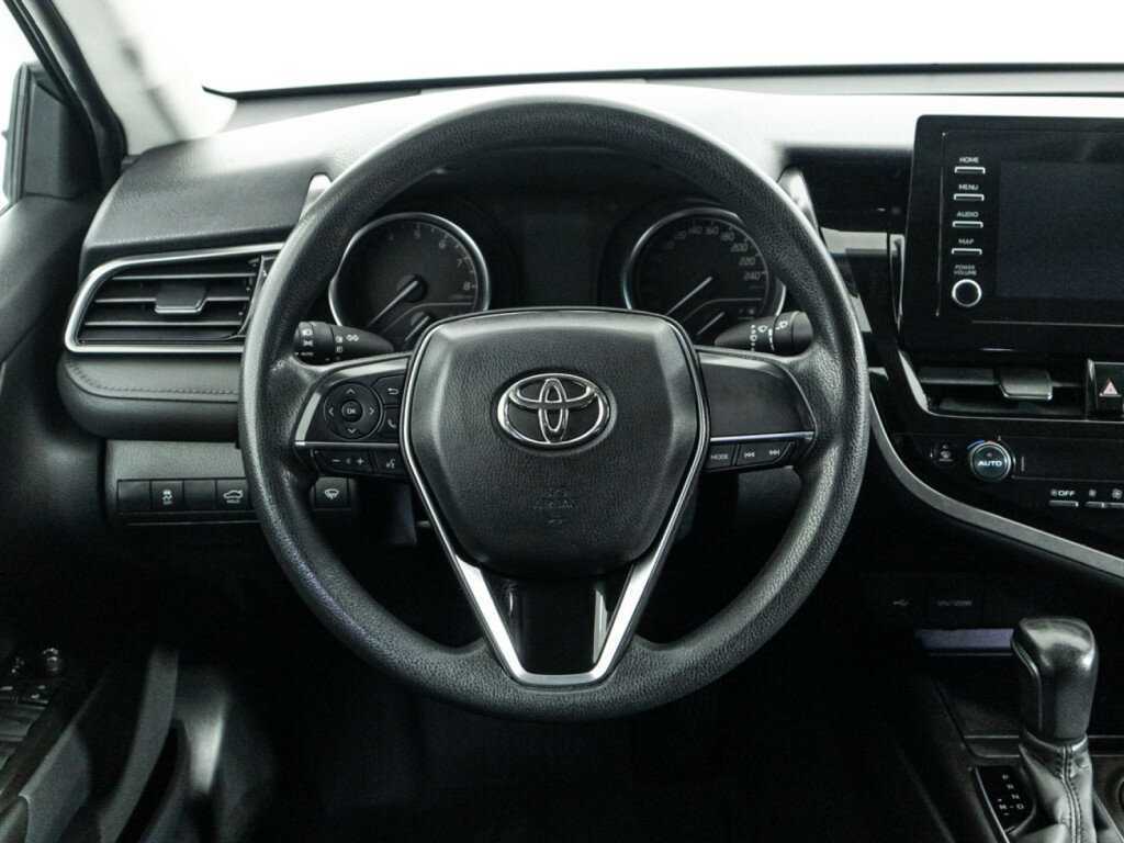 Купить Toyota Camry с пробегом. Фото: #17