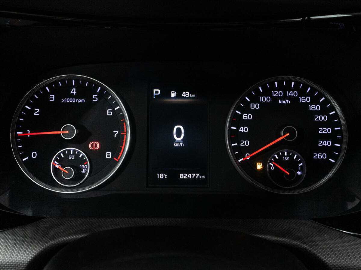 Купить Kia K5 с пробегом. Фото: #11