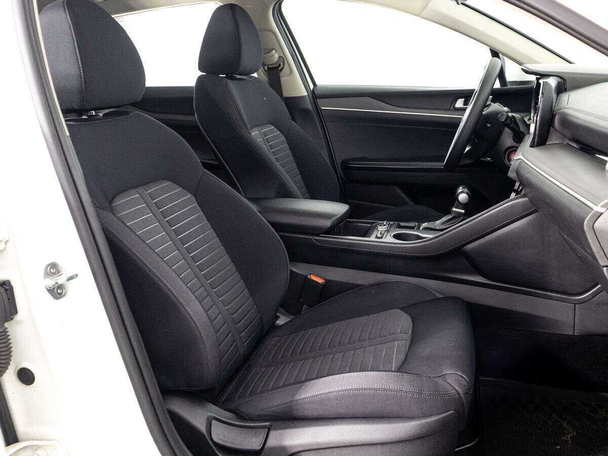 Купить Kia K5 с пробегом. Фото: #9