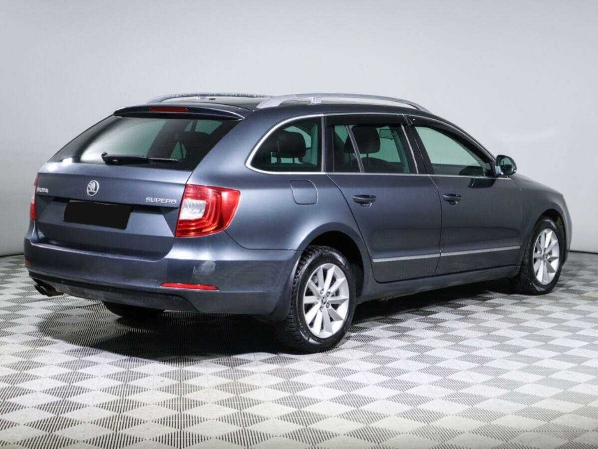 Купить Skoda Superb с пробегом. Фото: #4