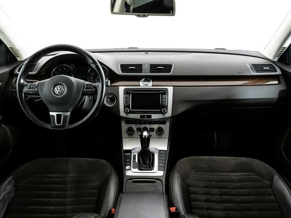 Купить Volkswagen Passat с пробегом. Фото: #6