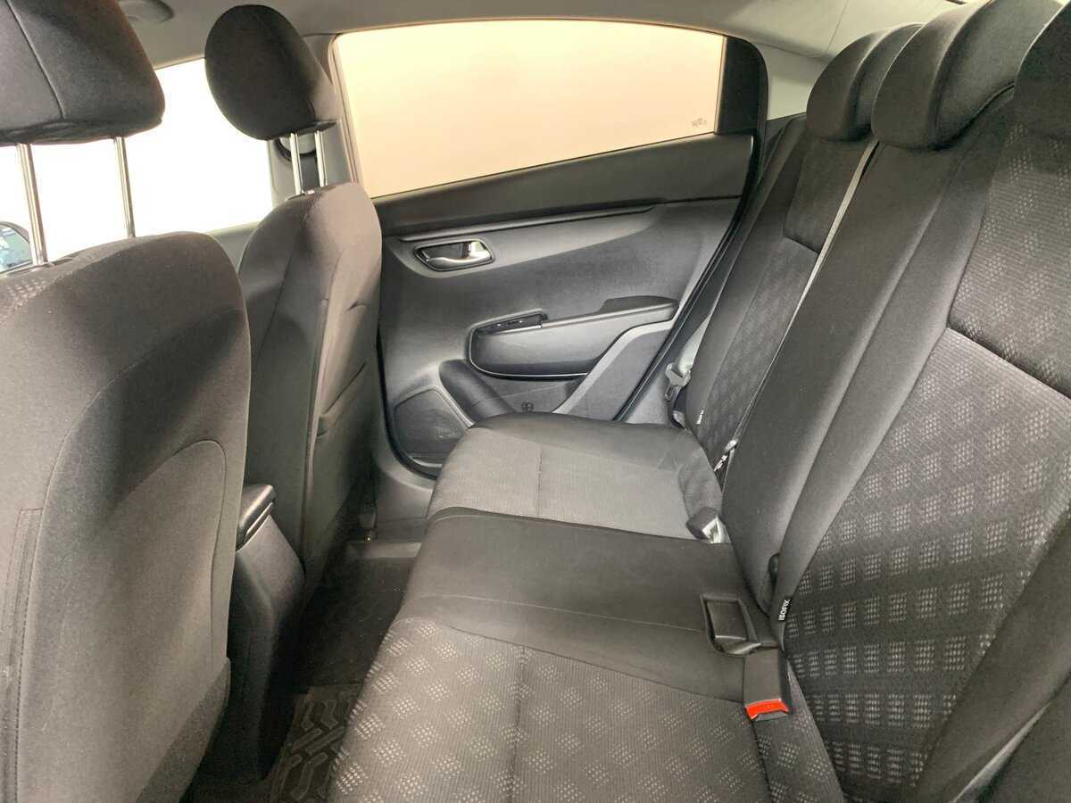 Купить Kia Rio с пробегом. Фото: #18