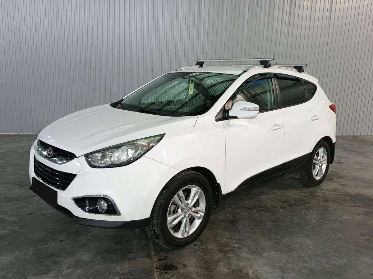Купить Hyundai ix35 с пробегом. Посмотреть фото