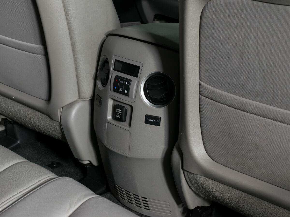 Купить Honda Pilot с пробегом. Фото: #11