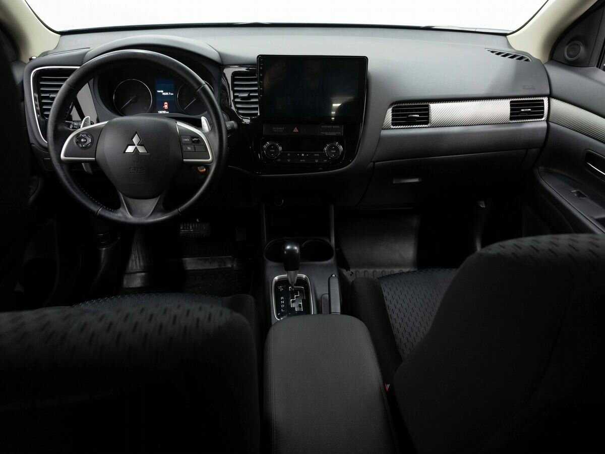 Купить Mitsubishi Outlander с пробегом. Фото: #12