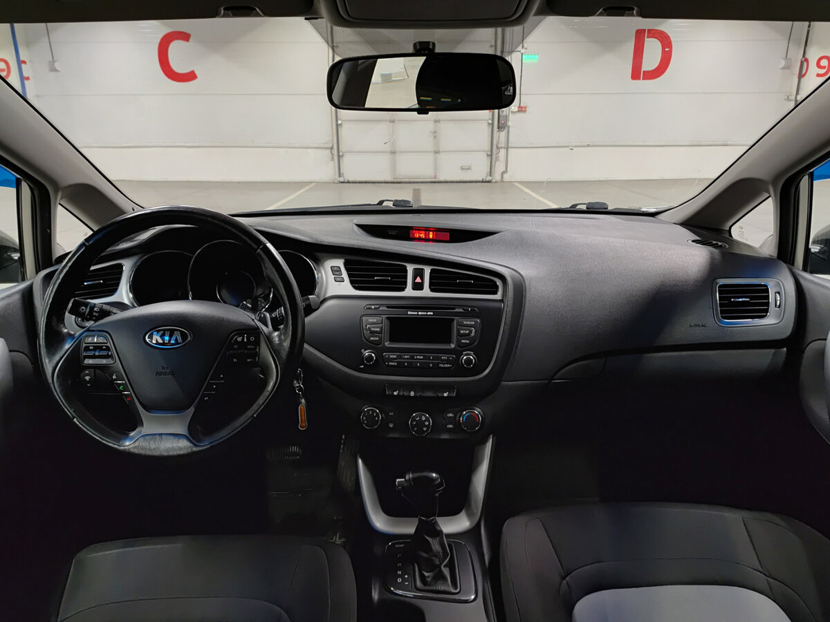 Купить Kia Ceed с пробегом. Фото: #13