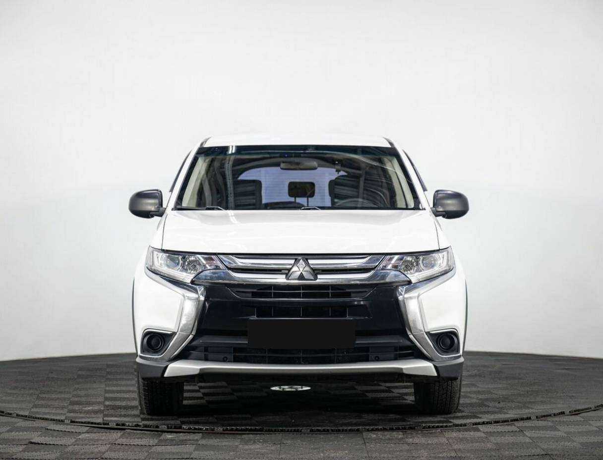 Купить Mitsubishi Outlander с пробегом. Фото: #1