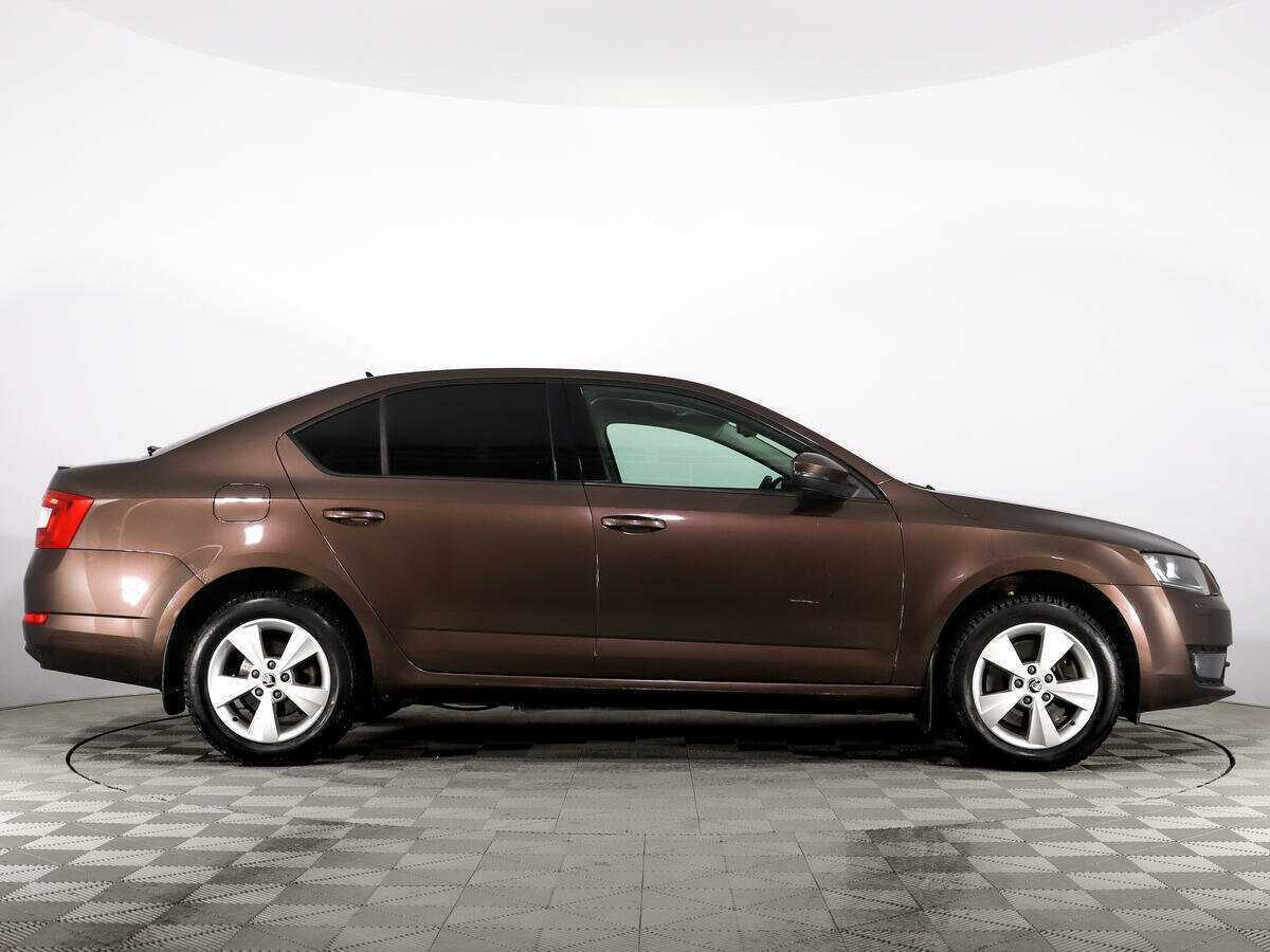 Купить Skoda Octavia с пробегом. Фото: #3