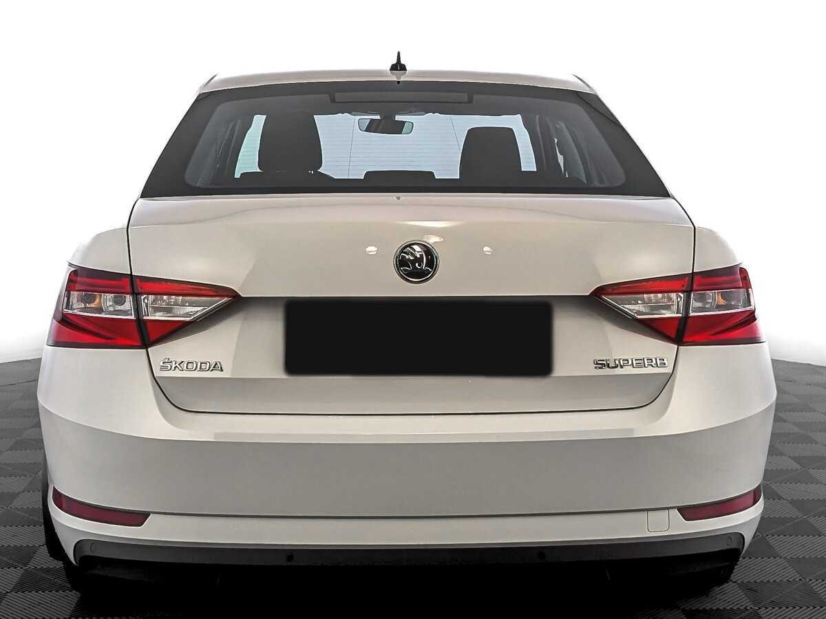 Купить Skoda Superb с пробегом. Фото: #5