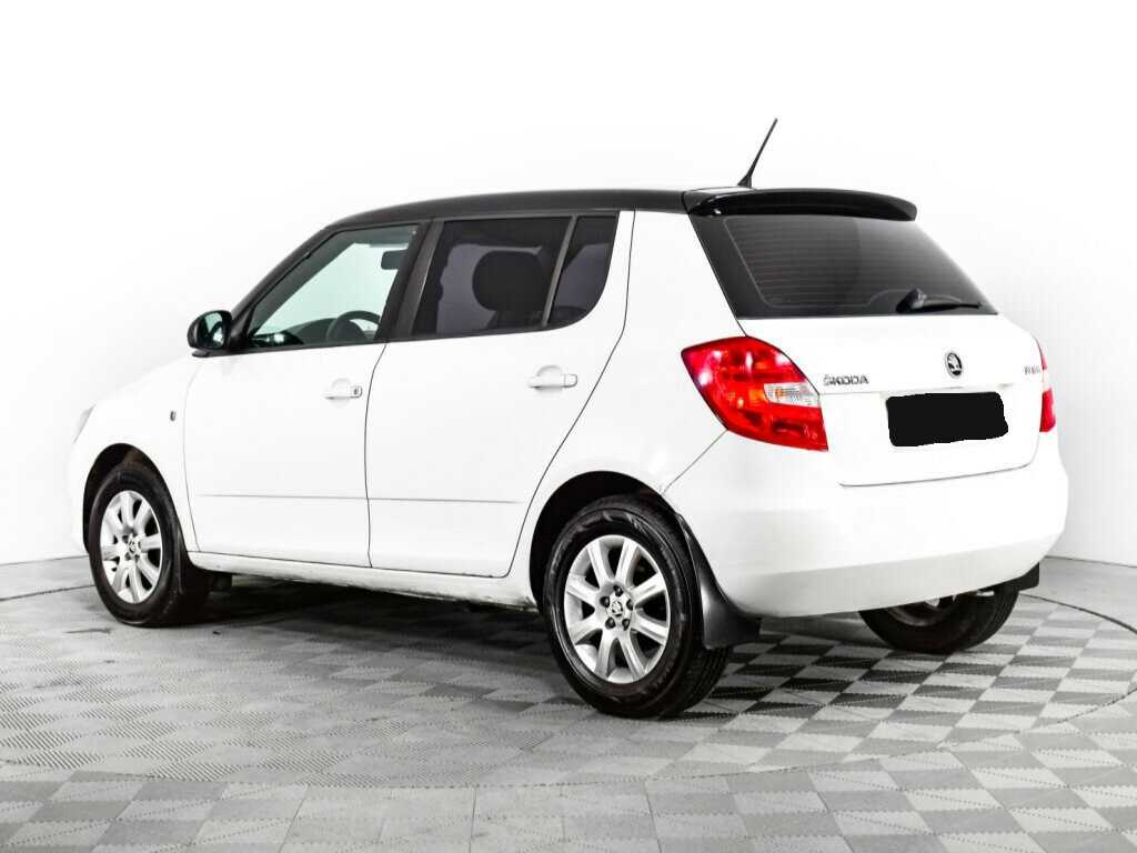 Купить Skoda Fabia с пробегом. Фото: #6
